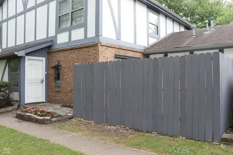 3744 Tudor Park Drive Indianapolis IN 46235