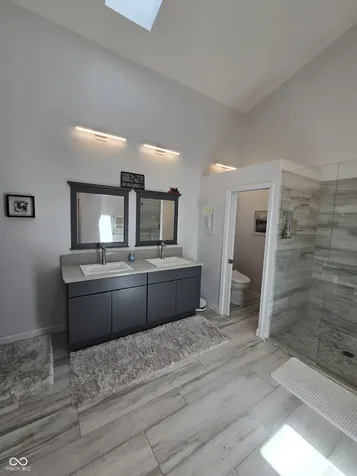 8198 Foxchase Circle Indianapolis IN 46256