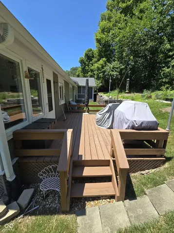 8198 Foxchase Circle Indianapolis IN 46256
