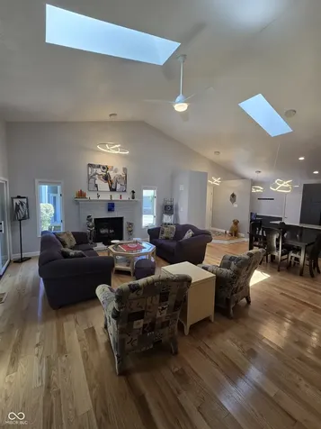 8198 Foxchase Circle Indianapolis IN 46256