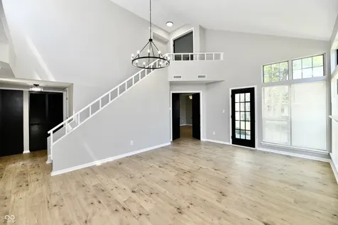 4721 Charrington Circle Indianapolis IN 46254