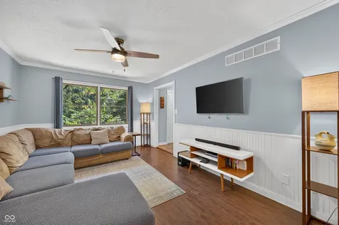 8206 Liberty Mooresville IN 46158