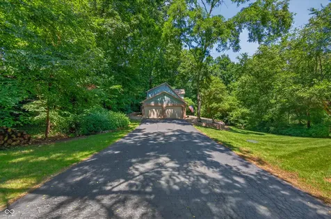 8206 Liberty Mooresville IN 46158