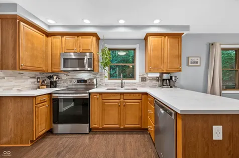 8206 Liberty Mooresville IN 46158