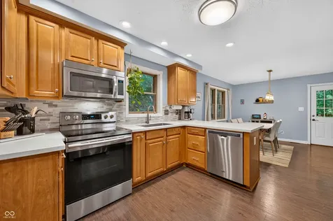 8206 Liberty Mooresville IN 46158