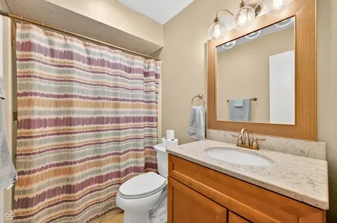 8206 Liberty Mooresville IN 46158