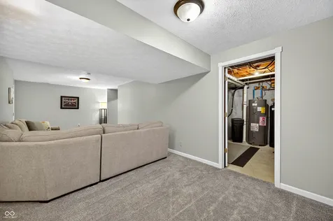 8206 Liberty Mooresville IN 46158