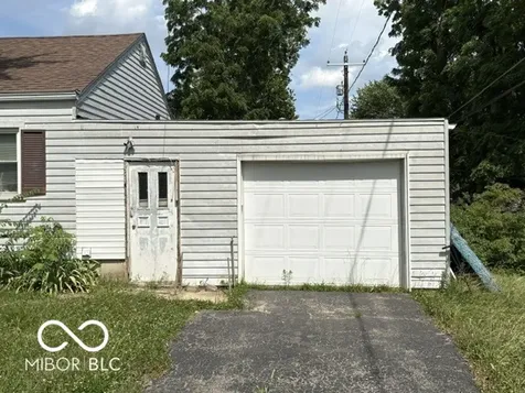 3718 N Miami Avenue Muncie IN 47303