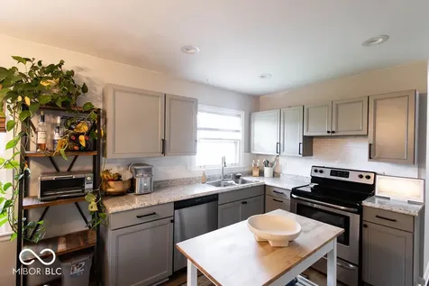 2427 Shady Lane Anderson IN 46011