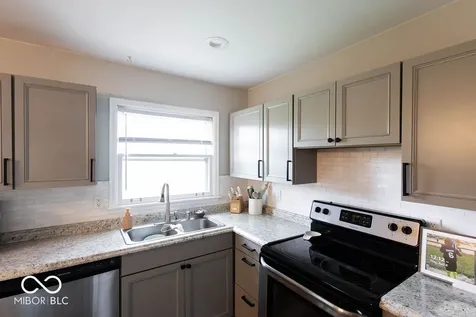 2427 Shady Lane Anderson IN 46011