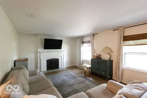 2427 Shady Lane Anderson IN 46011