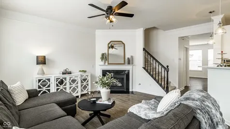 9556 Oakley Drive Indianapolis IN 46260