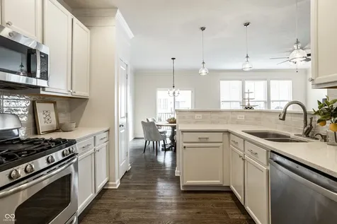 9556 Oakley Drive Indianapolis IN 46260