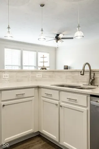 9556 Oakley Drive Indianapolis IN 46260