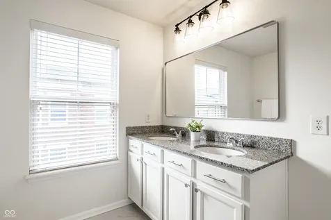 9556 Oakley Drive Indianapolis IN 46260