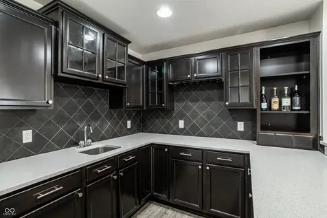 9556 Oakley Drive Indianapolis IN 46260