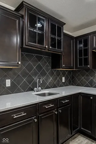 9556 Oakley Drive Indianapolis IN 46260