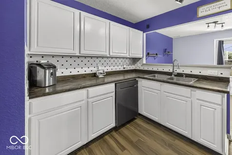 529 Overland Drive Greenwood IN 46143