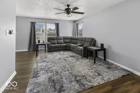 529 Overland Drive Greenwood IN 46143