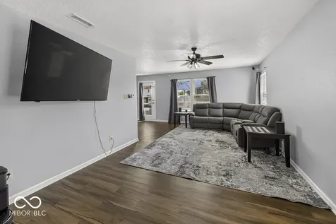 529 Overland Drive Greenwood IN 46143