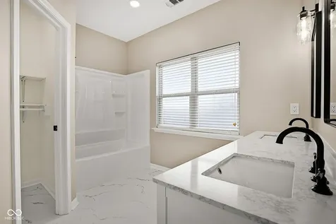 19215 Amber Way Noblesville IN 46060