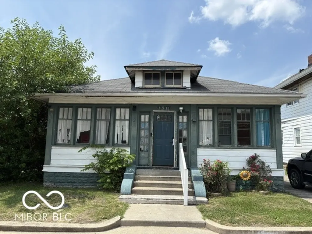 1811 Main Street Anderson IN 46016