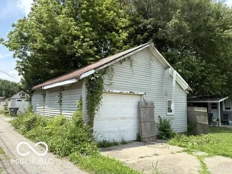 303 W 2nd Street Anderson IN 46016