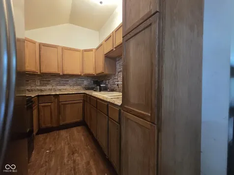 7865 N 330 W Columbus IN 47201