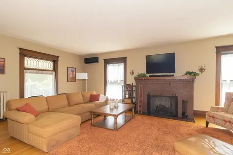 403 E North Street Greenfield IN 46140