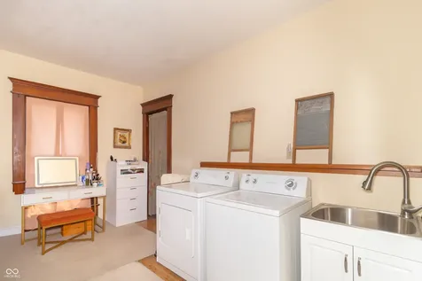 403 E North Street Greenfield IN 46140