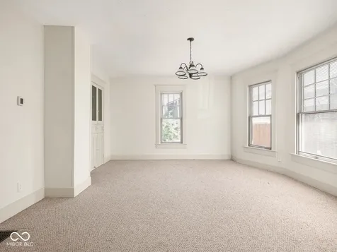 5864 E Washington Street Indianapolis IN 46219
