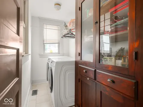 5864 E Washington Street Indianapolis IN 46219
