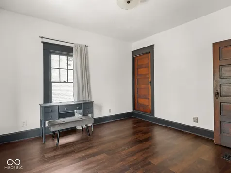 5864 E Washington Street Indianapolis IN 46219