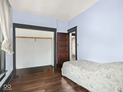 5864 E Washington Street Indianapolis IN 46219