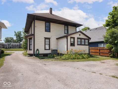 5864 E Washington Street Indianapolis IN 46219