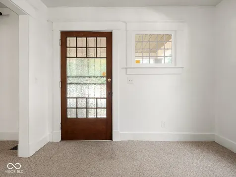 5864 E Washington Street Indianapolis IN 46219