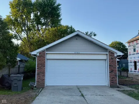 2702 E 56th Street Indianapolis IN 46220