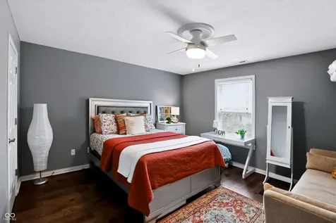 200 Manchester Drive Zionsville IN 46077