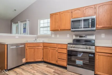 9105 Robey Meadows Lane Indianapolis IN 46234