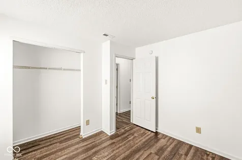 6647 Everbloom Lane Indianapolis IN 46217
