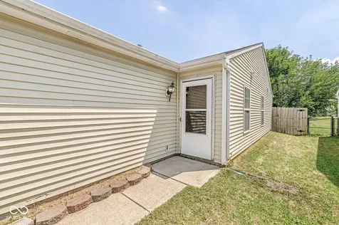 6647 Everbloom Lane Indianapolis IN 46217