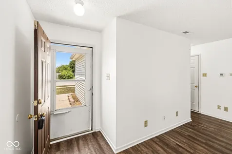 6647 Everbloom Lane Indianapolis IN 46217