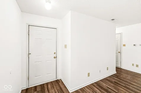 6647 Everbloom Lane Indianapolis IN 46217