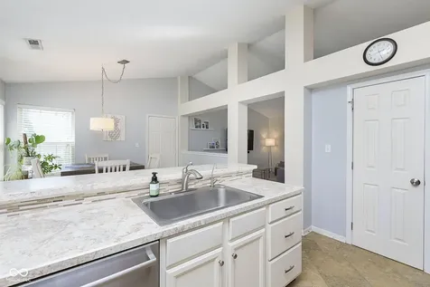 8469 Manship Drive Fishers IN 46038