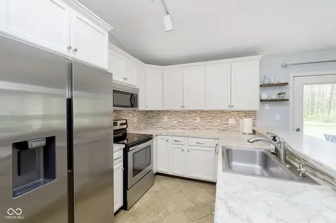 8469 Manship Drive Fishers IN 46038