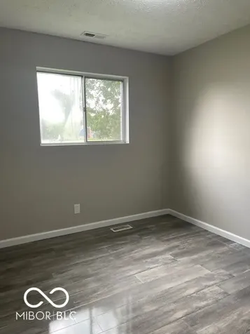 340 W Edgewood Avenue Indianapolis IN 46217