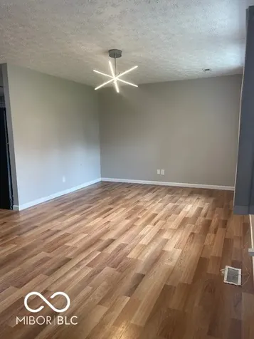 340 W Edgewood Avenue Indianapolis IN 46217