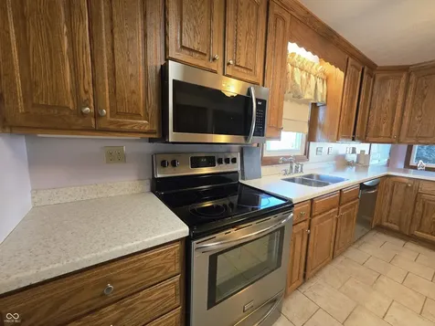 1018 S West Street Shelbyville IN 46176