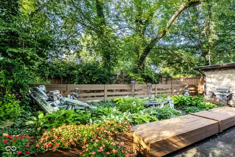 885 E 83rd Street Indianapolis IN 46240