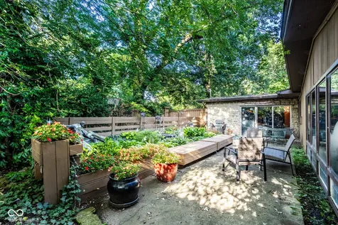 885 E 83rd Street Indianapolis IN 46240